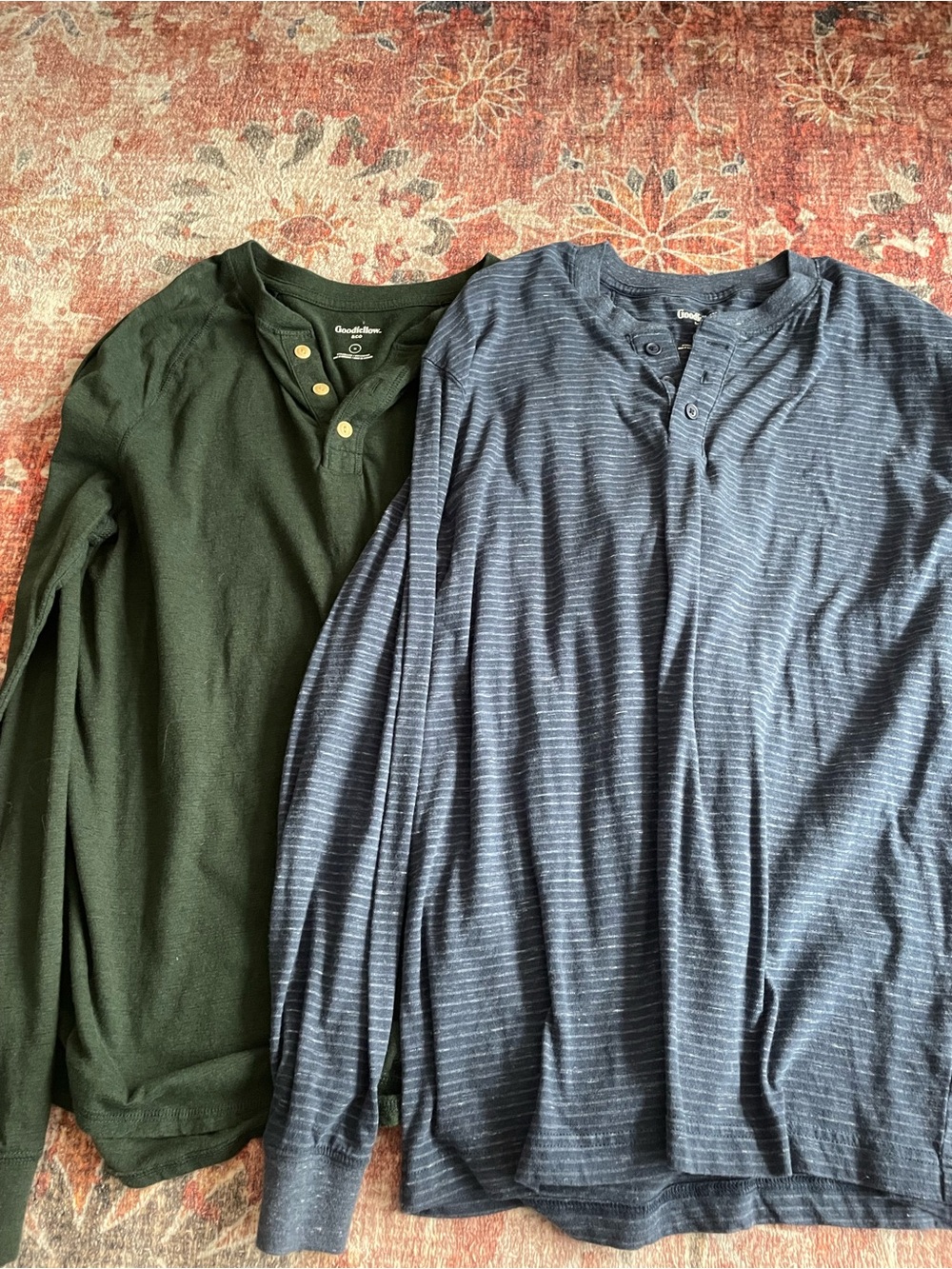 Men’s Medium Henley Bundle